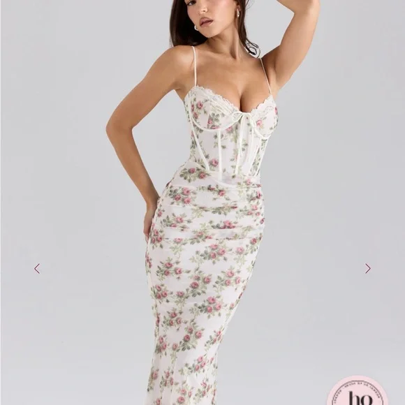 plus formal dresses Plus-Size Long Prom Dress with Twist– PromGirl